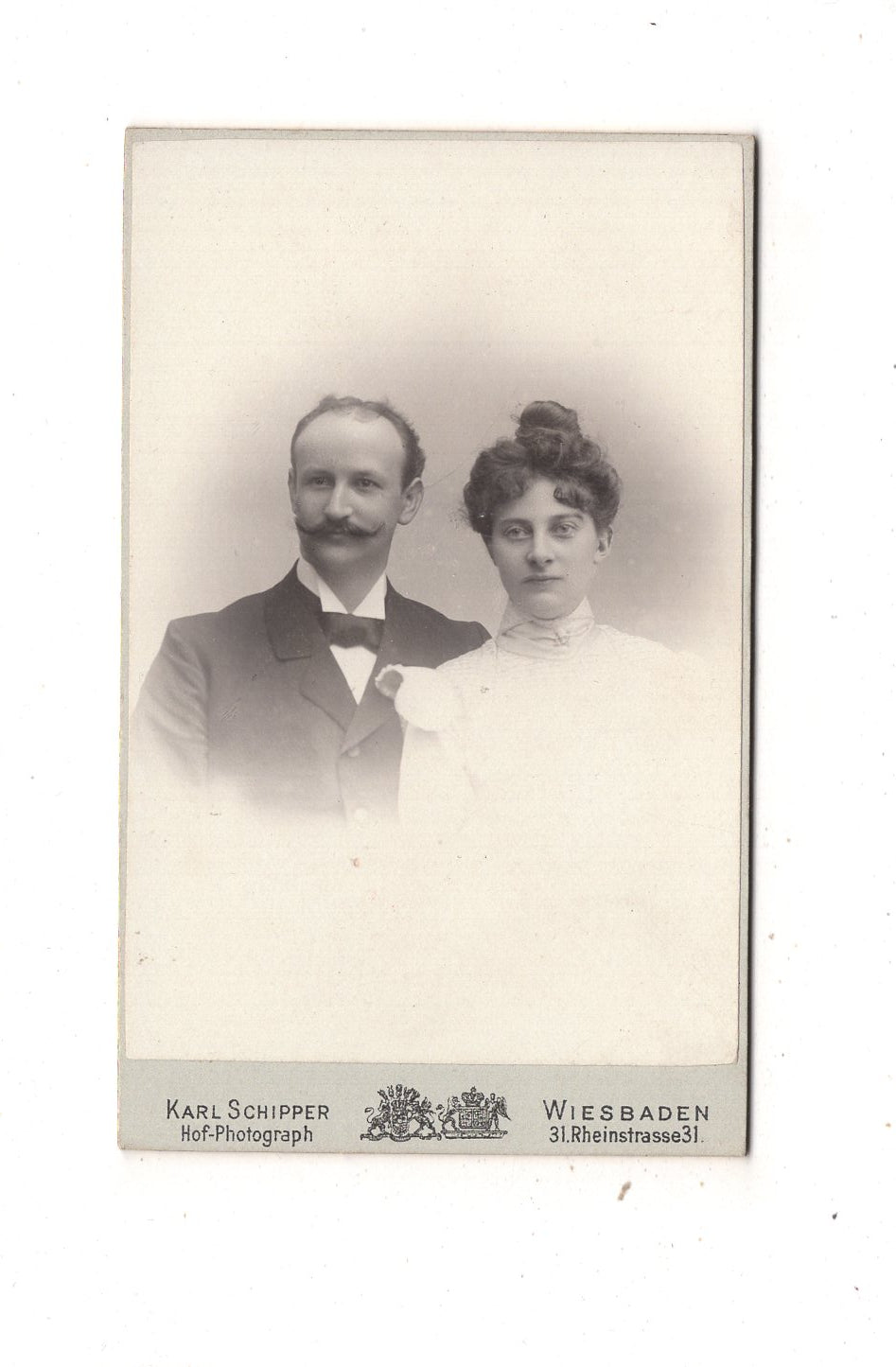 Fotografie Feines Paar - Wiesbaden 1890er / CDV L1-36