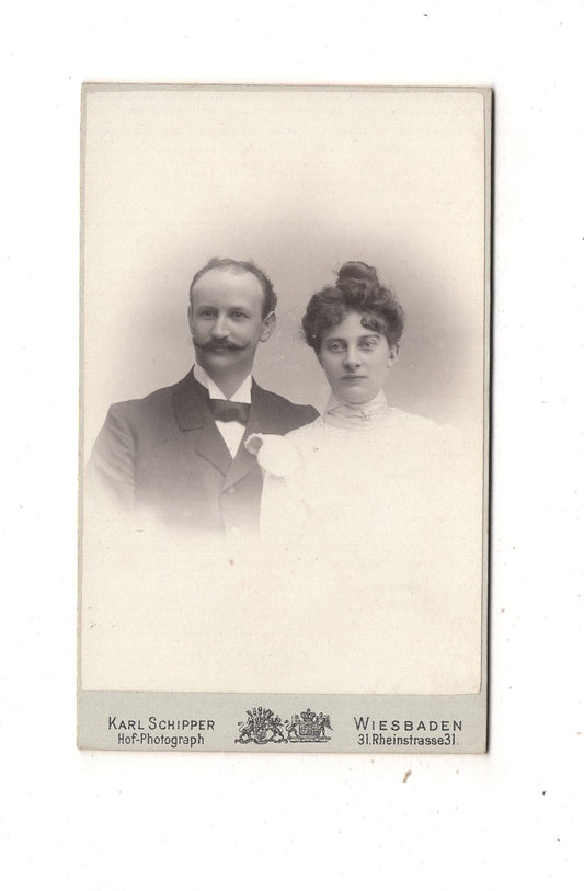 Fotografie Feines Paar - Wiesbaden 1890er / CDV L1-36