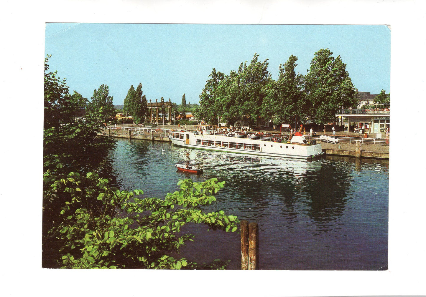 Ansichtskarte Potsdam / Anlegestelle der Weißen Flotte