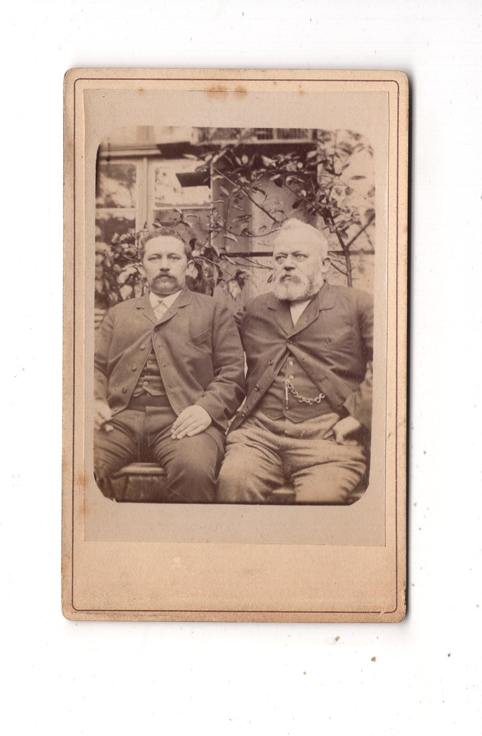 Fotografie Feine Herren - unbekannter Ort um 1880