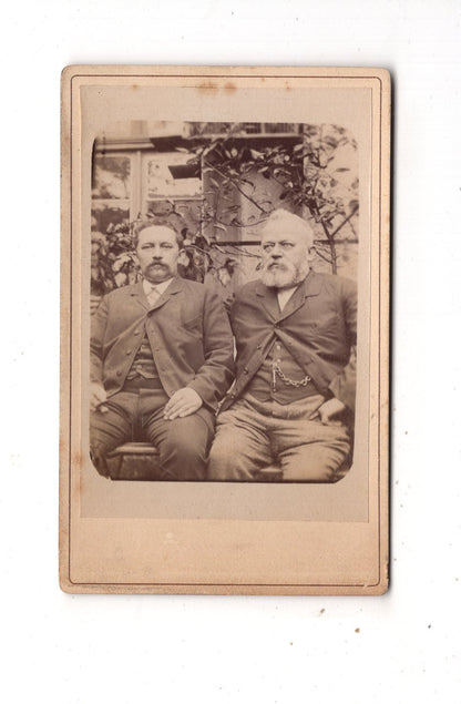 Fotografie Feine Herren - unbekannter Ort um 1880