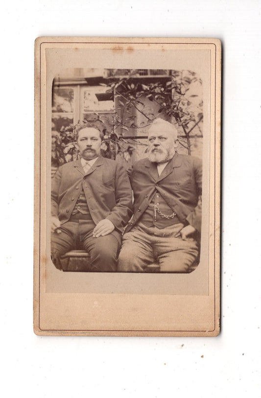 Fotografie Feine Herren - unbekannter Ort um 1880