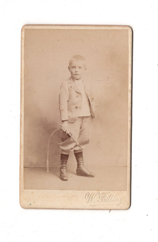 Fotografie Niedlicher kleiner Junge - Paris um 1900 / CDV M1-18
