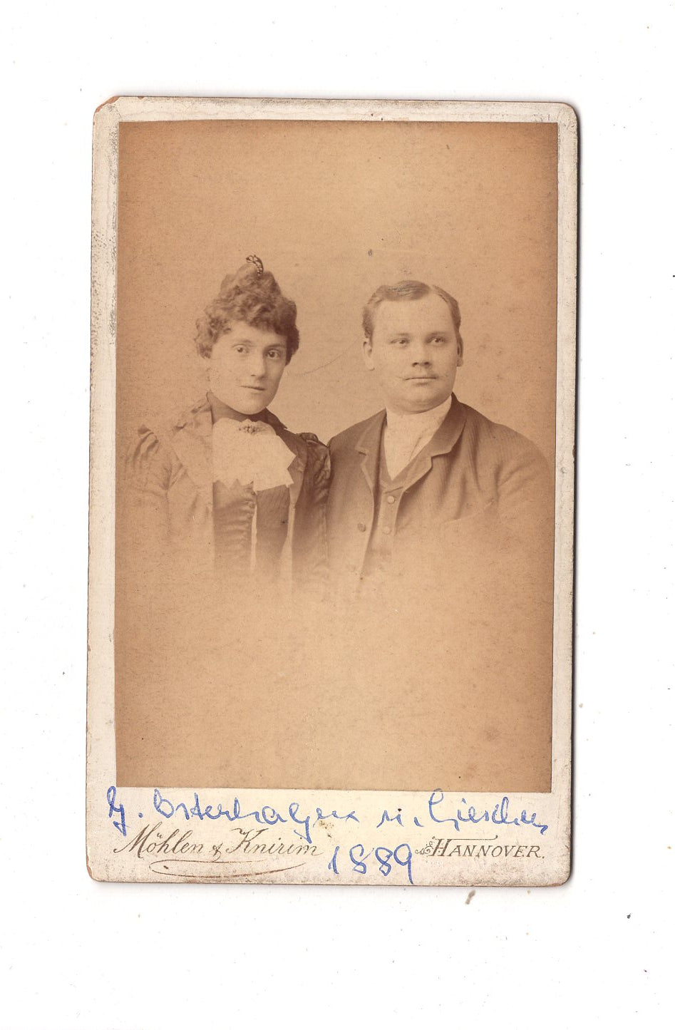 Fotografie Feines Paar / benannt - Hannover 1889 / CDV L1-36