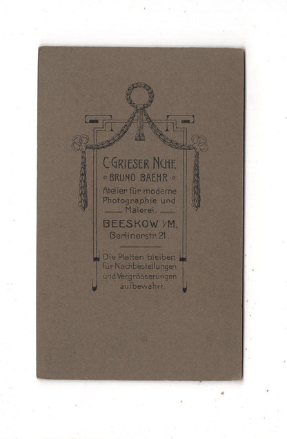 Fotografie Niedlicher kleiner Junge - Beeskow 1900er
