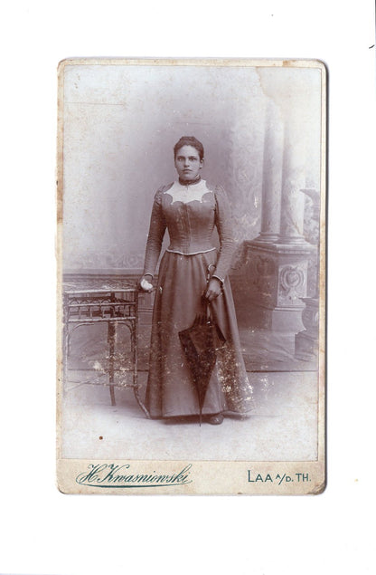 Fotografie Feine Dame - Laa an der Thaya um 1900