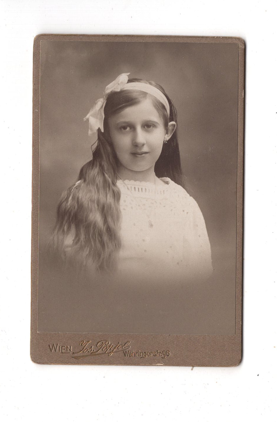 Fotografie Feines junges Mädchen - Wien um 1910 / CDV N1-01