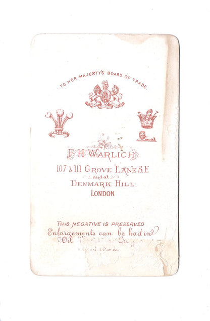 Fotografie Niedliches kleines Mädchen - London 1880er