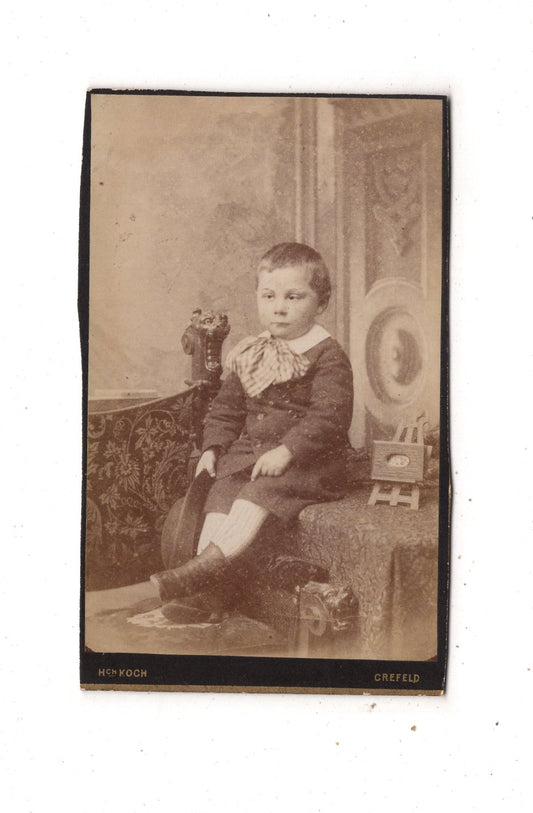 Fotografie Niedlicher kleiner Junge - Krefeld 1880er