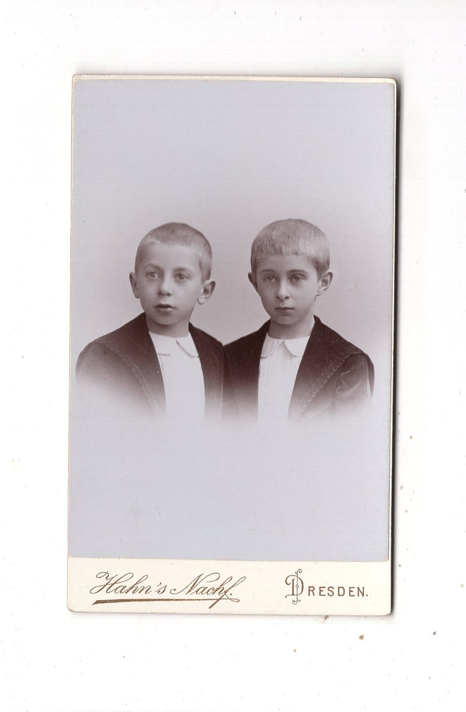 Fotografie Niedliche kleine Jungen - Dresden um 1900