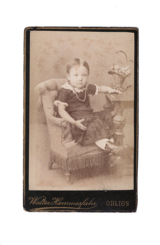 Fotografie Niedliches kleines Mädchen - Ohligs 1880er