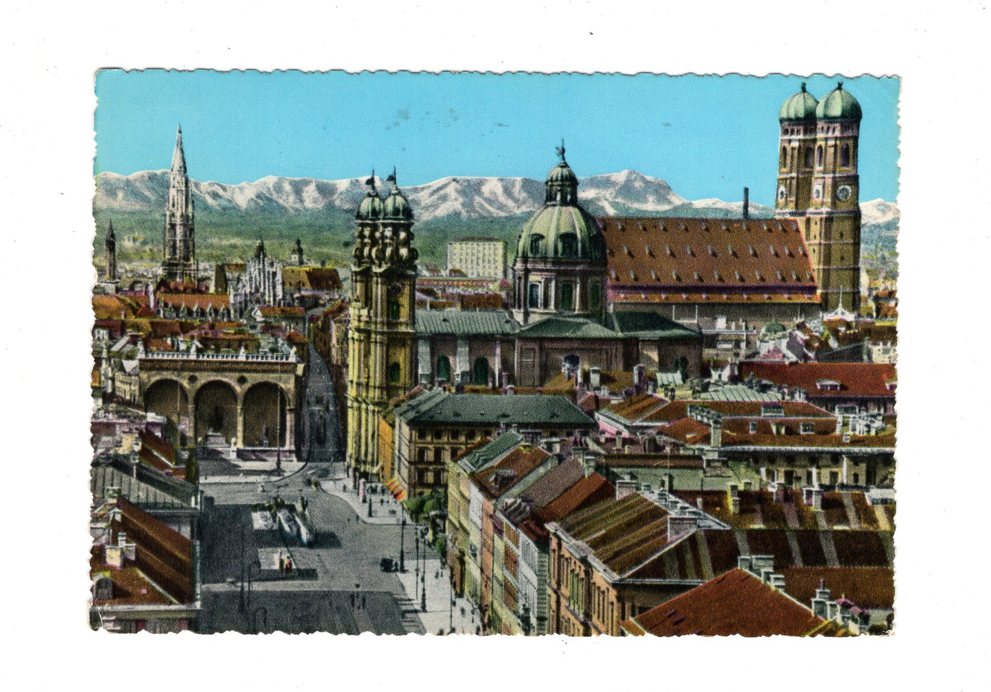 Ansichtskarte München / Odeonsplatz mit Theatinerkirche / G1-52