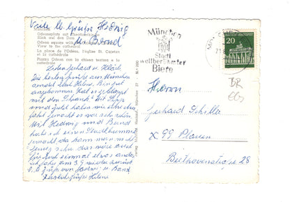 Ansichtskarte München / Odeonsplatz mit Theatinerkirche / G1-52