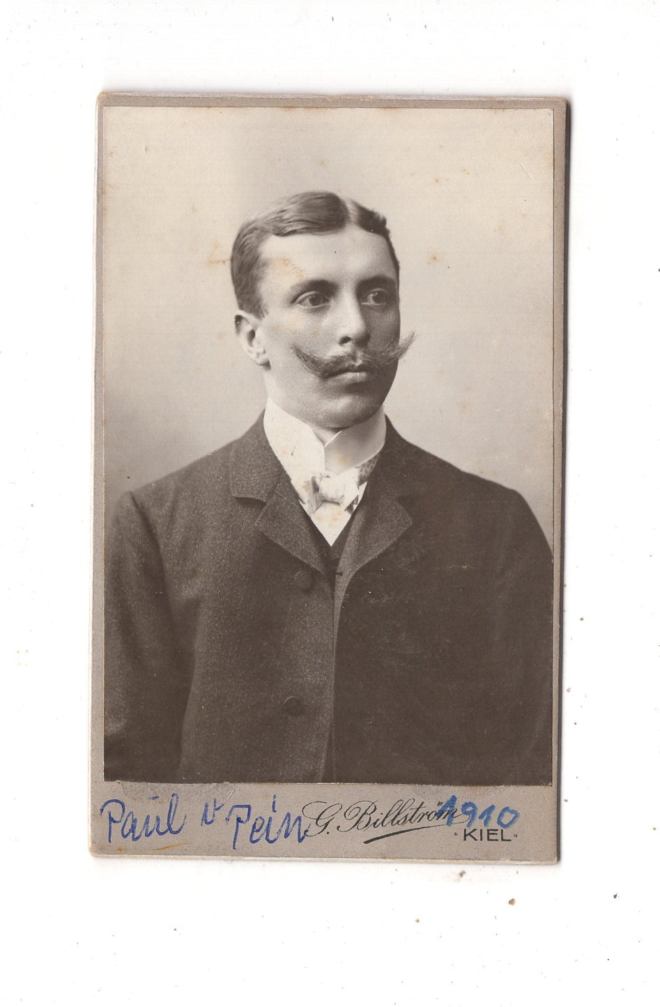 Fotografie Herrenportrait / benannt: Paul v. Pein - Kiel 1900er