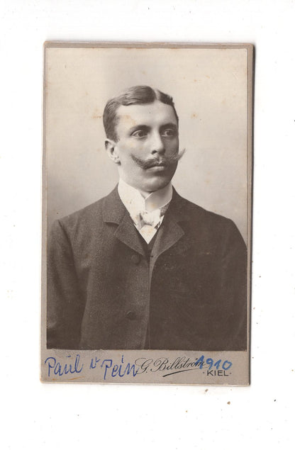 Fotografie Herrenportrait / benannt: Paul v. Pein - Kiel 1900er