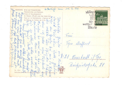 Ansichtskarte München / Blick auf die Frauenkirche +++ / G1-52