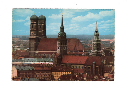 Ansichtskarte München / Frauenkirche und Alter Peter / G1-52