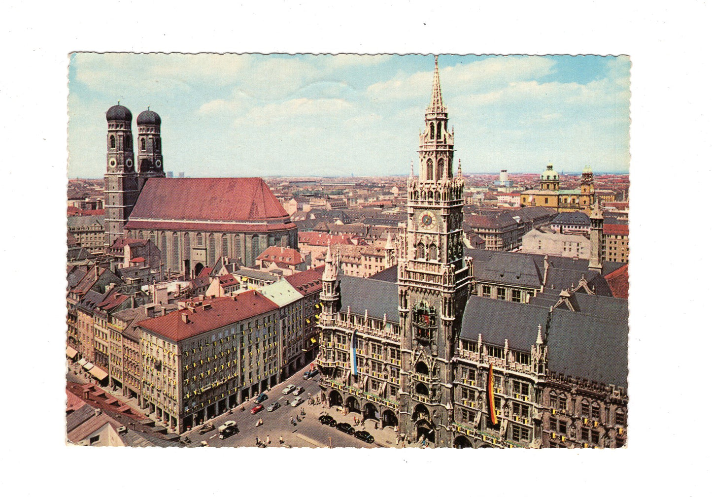Ansichtskarte München / Rathaus und Frauenkirche / G1-52
