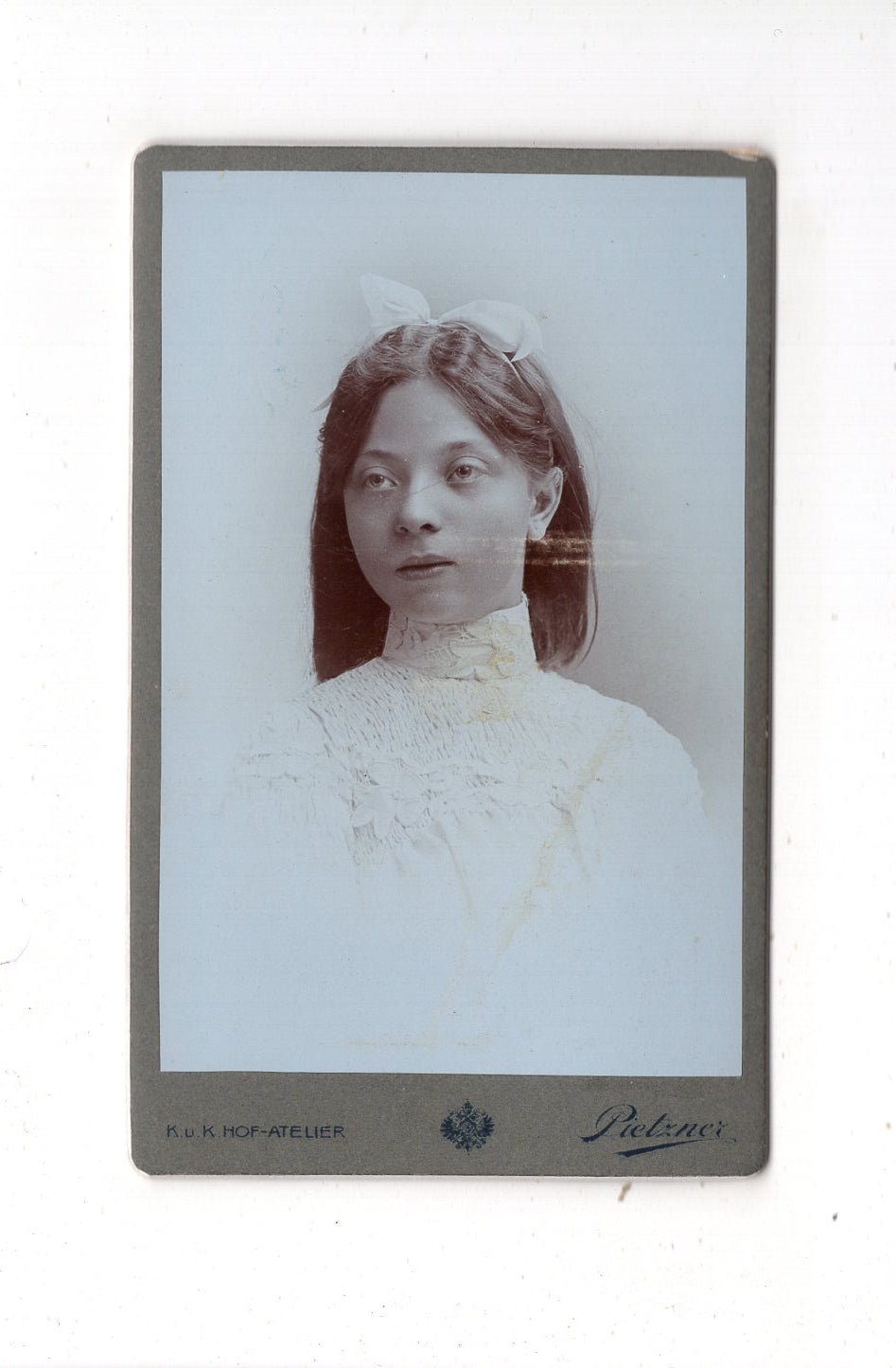 Fotografie Feines junges Mädchen mit Widmung - Wien 1900er / CDV N1-02