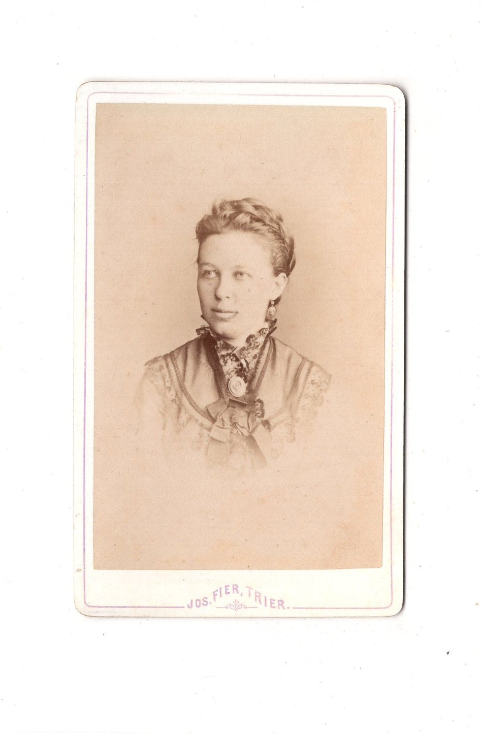 Fotografie Damenportrait - Trier um 1880 / CDV C1-16