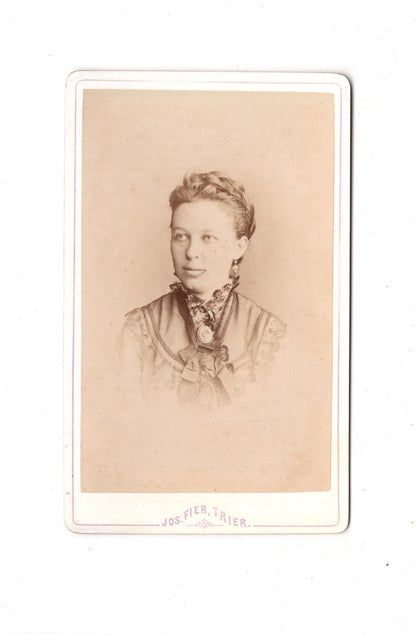 Fotografie Damenportrait - Trier um 1880 / CDV C1-16