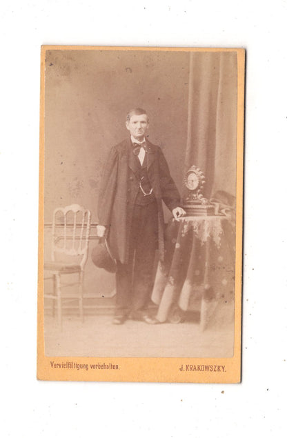 Fotografie Feiner Herr mit Uhr - Wien 1870er