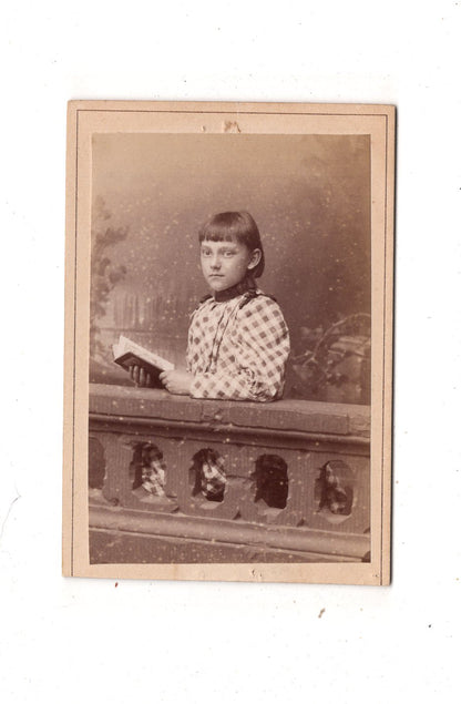 Fotografie Feines junges Mädchen - Stralsund 1880er / CDV N1-02