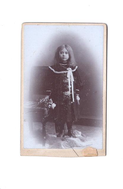 Fotografie Niedliches kleines Mädchen mit Widmung - Berlin 1903