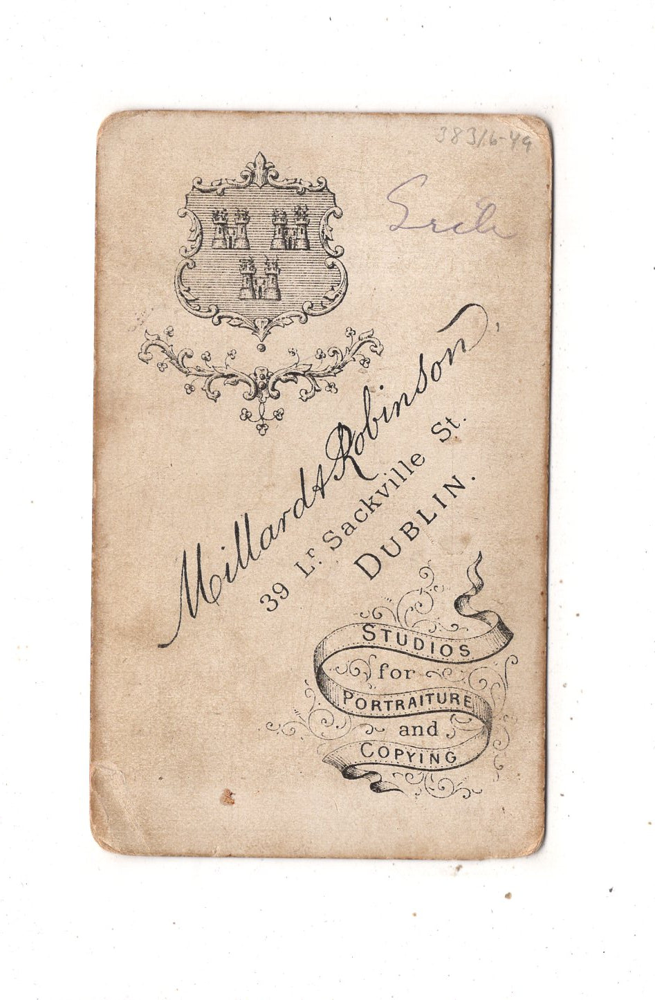 Fotografie Feine Damen mit Mädchen - Dublin 1870er