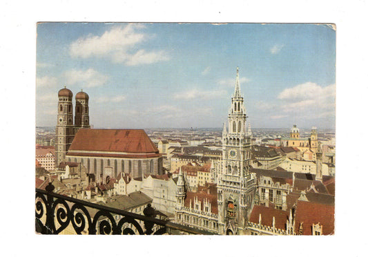 Ansichtskarte München / Rathaus mit Frauenkirche / G1-53