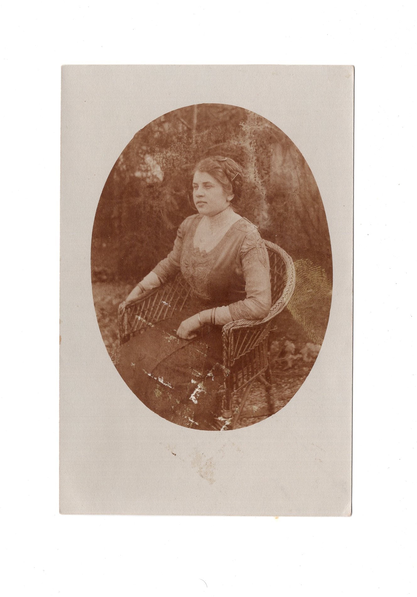 Ansichtskarte Damenportrait / Junge Dame