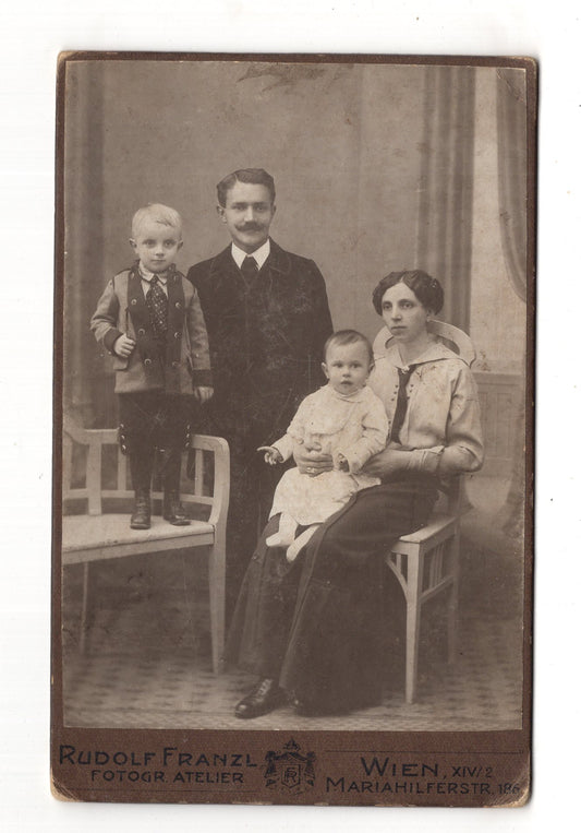 Fotografie Schönes Familienbild - Wien 1915