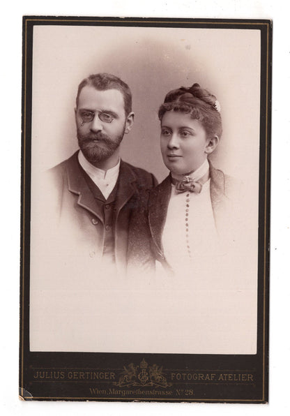 Fotografie Feines Paar mit Widmung - Wien 1886 / CAB X-28