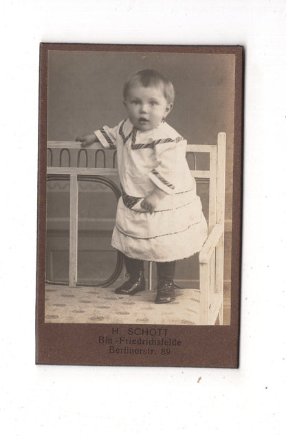 Fotografie Niedlicher kleiner Junge - Berlin-Friedrichsfelde um 1910 / CDV M1-20