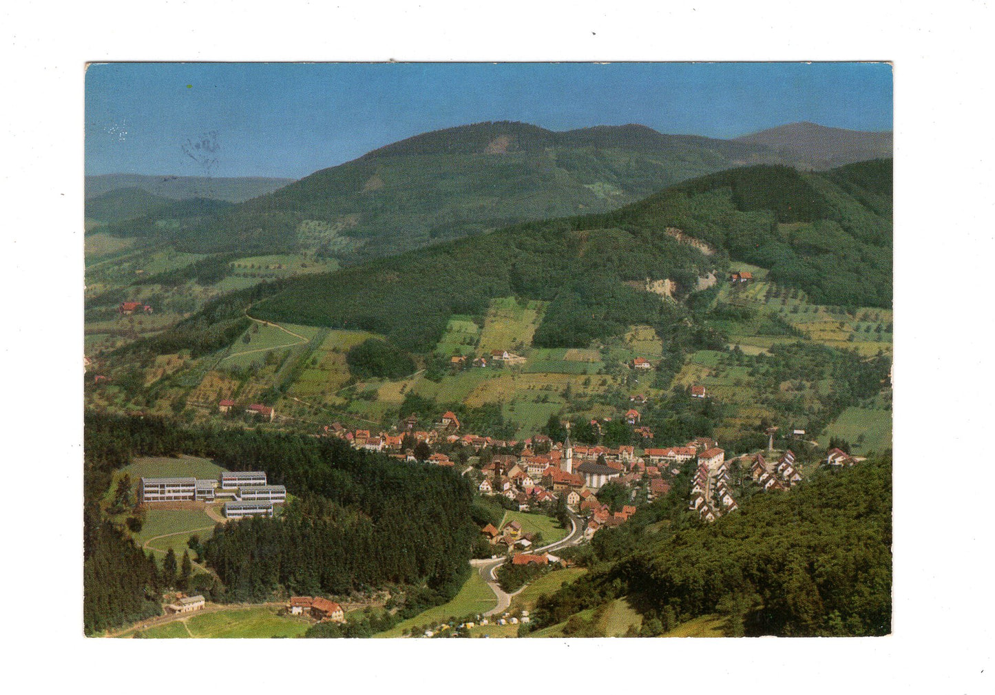 Ansichtskarte Ottenhöfen im Schwarzwald mit Erwin-Schweizer-Schule / G1-70