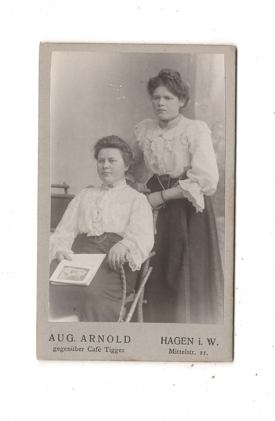 Fotografie Feine Damen - Hagen in Westfalen 1900er