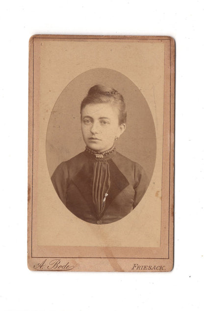Fotografie Damenportrait - Friesack 1880er / CDV C1-17