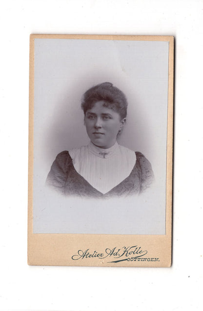 Fotografie Damenportrait - Göttingen 1890er / CDV C1-17