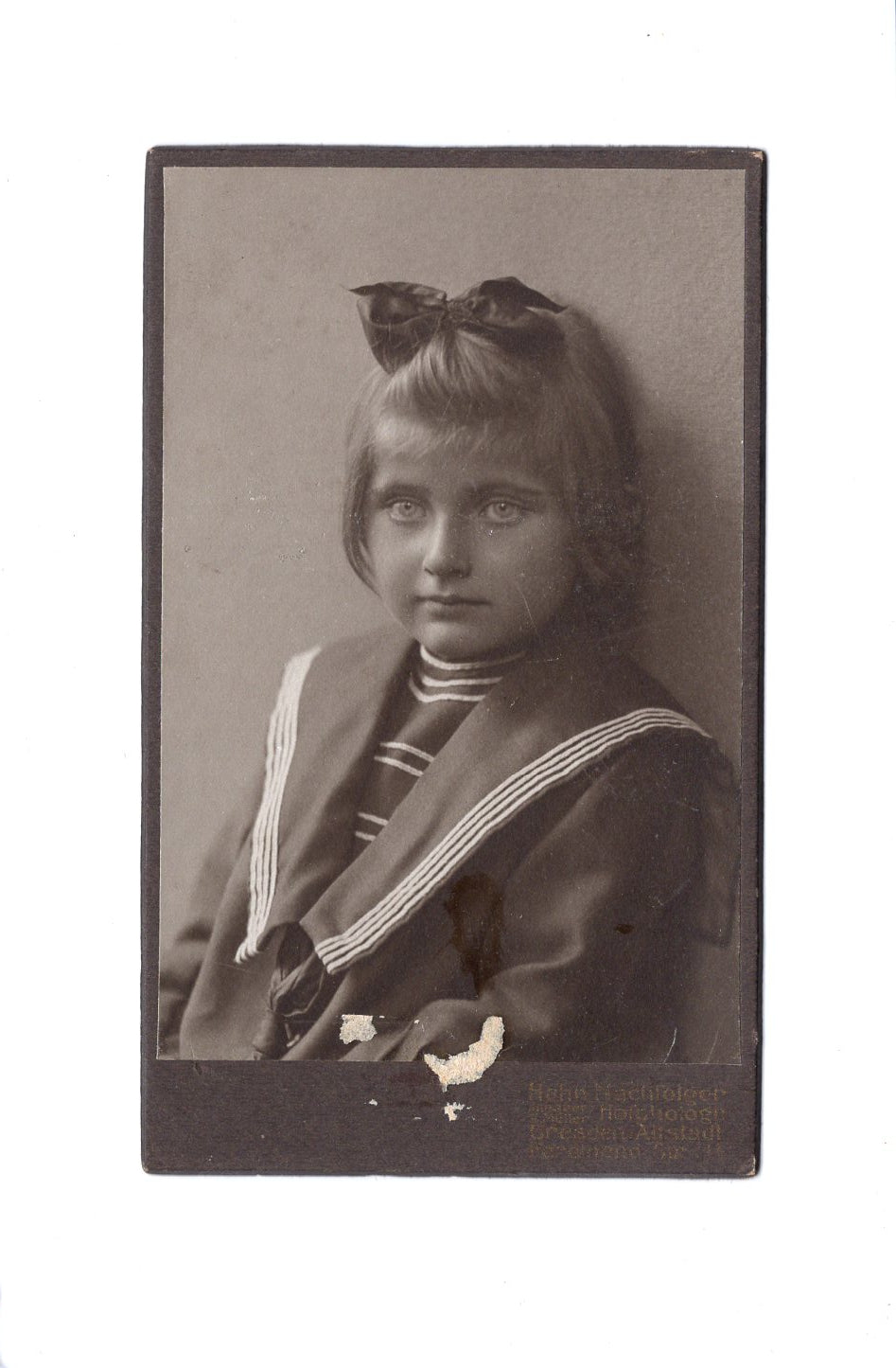 Fotografie Niedliches kleines Mädchen - Dresden 1900er