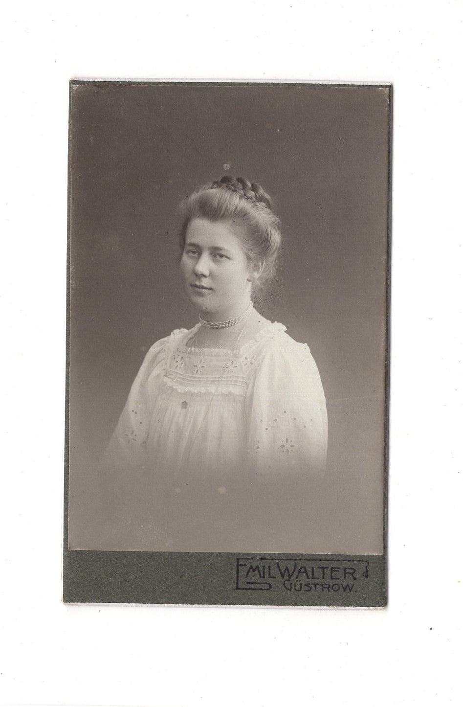 Fotografie Damenportrait mit Widmung - Güstrow 1909 / CDV C1-17