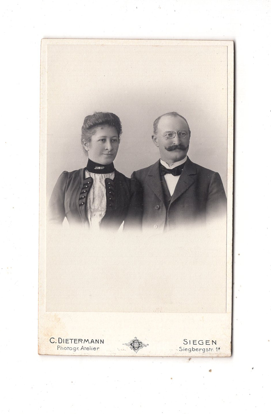 Fotografie Feines Paar - Siegen um 1900