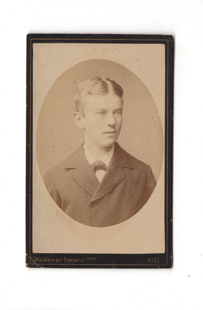 Fotografie Herrenportrait - Kiel 1880er / CDV C1-18
