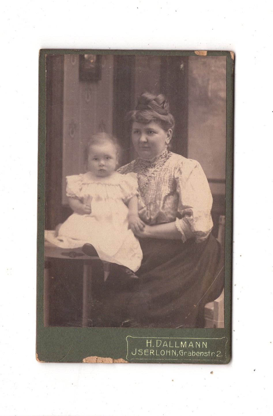Fotografie Feine Dame mit kleinem Kind - Iserlohn 1910er