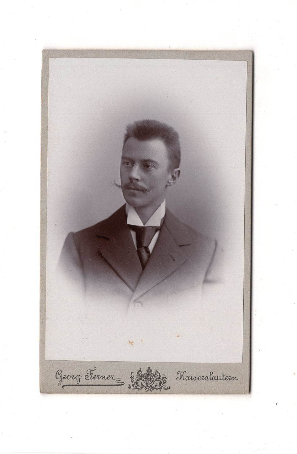 Fotografie Herrenportrait - Kaiserslautern um 1900 / CDV C1-18