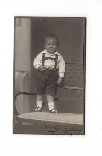 Fotografie Niedlicher kleiner Junge - Flawyl 1910er / CDV M1-21