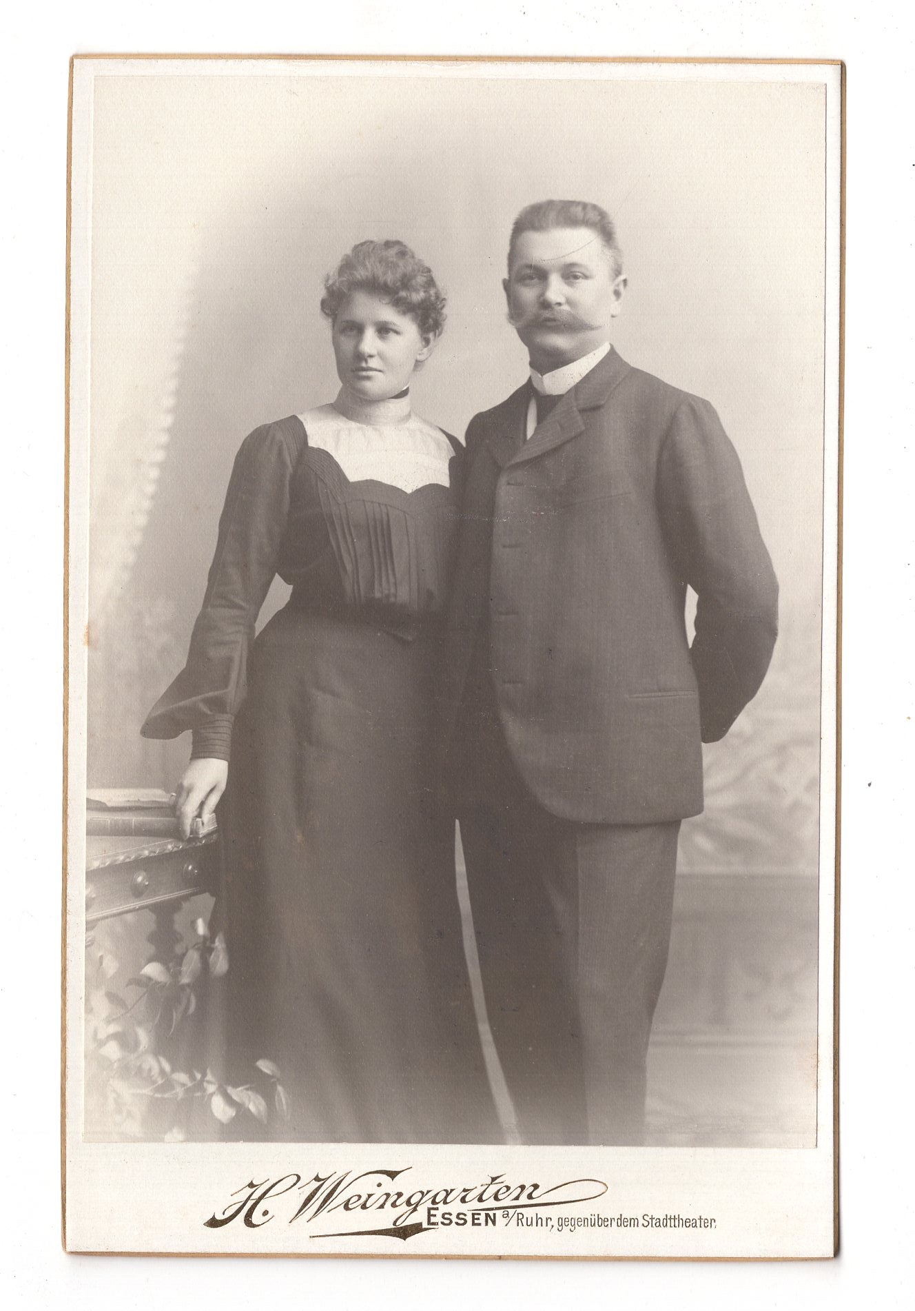 Fotografie Feines Paar - Essen an der Ruhr um 1900 / CAB X-30