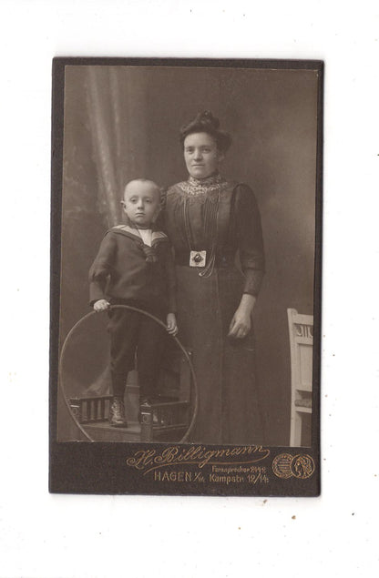 Fotografie Feine Dame mit kleinem Jungen & Widmung - Hagen in Westfalen 1912
