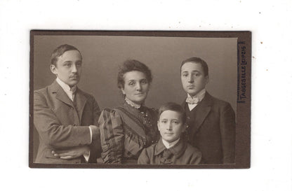 Fotografie Feine Dame mit Jungen - Leipzig um 1910