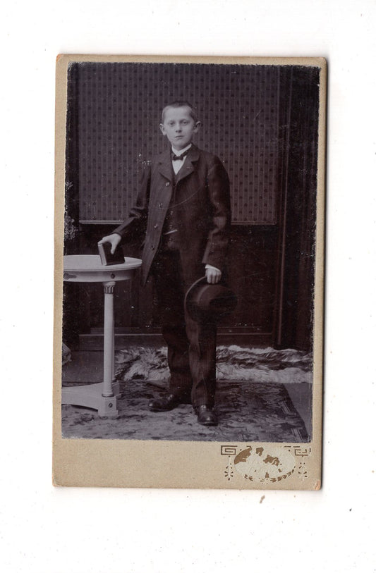 Fotografie Feiner Junge - Löbau 1900er / CDV N1-04