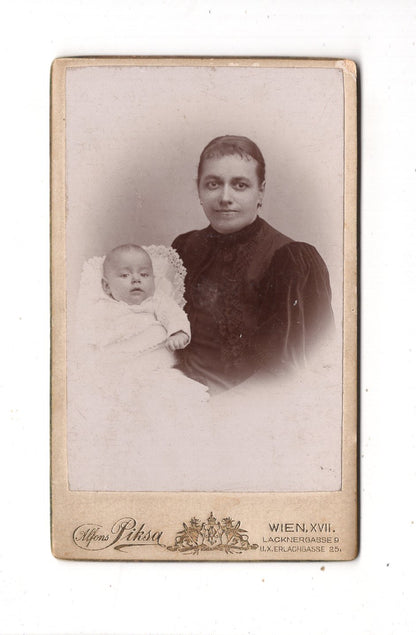 Fotografie Feine Dame mit Baby - Wien 1890er